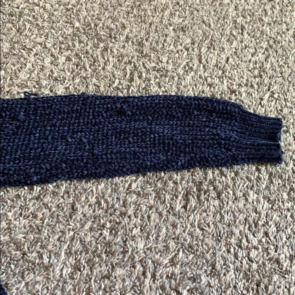 Sweater - Picture 3 of 3